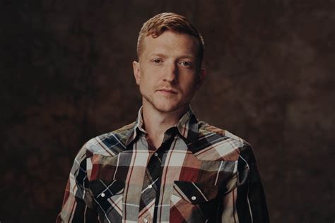 Aug 7, 2023 · LGBTQ+ advocates and musicians have hailed the new video for Tyler Childers’ song “In Your Love” as a muchneeded portrait of inclusivit­y. The song is the fi rst from Childers’ upcoming album “Rustin’ in the Rain” (out Sept. 8) and chronicles devotion to a loved one. The twist the video delivers is that the love story is between ... 